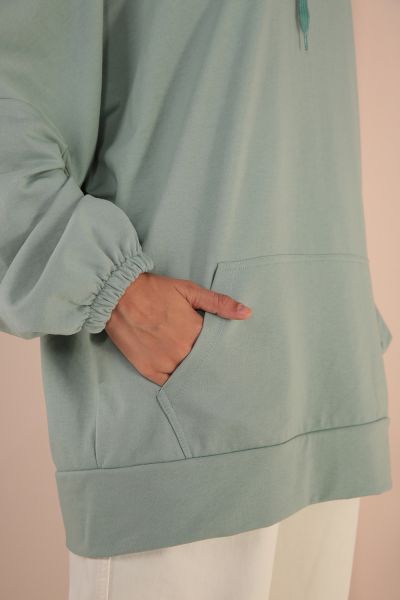 Hooded Pocket Sweatshirt