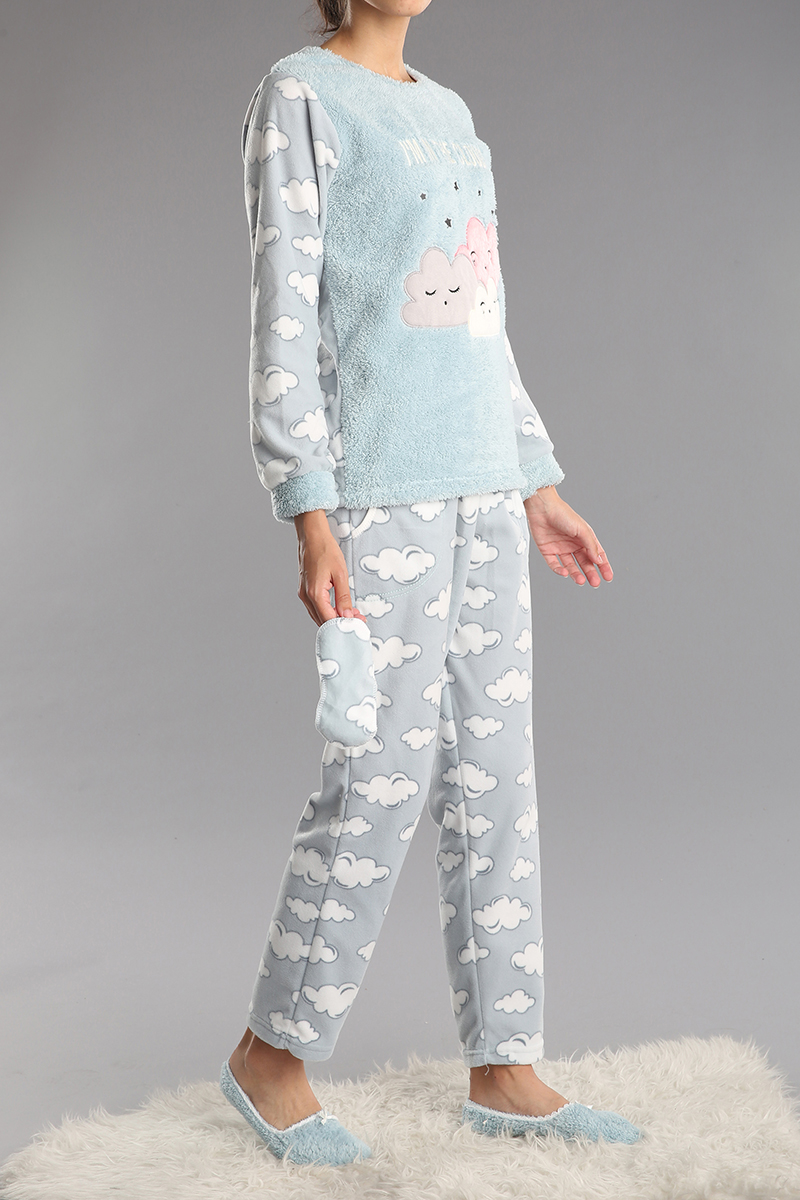 4 Parça Nakışlı Desenli Pijama Takımı