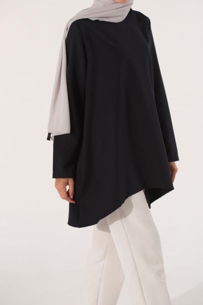 Back Buttoned Detailed Tunic