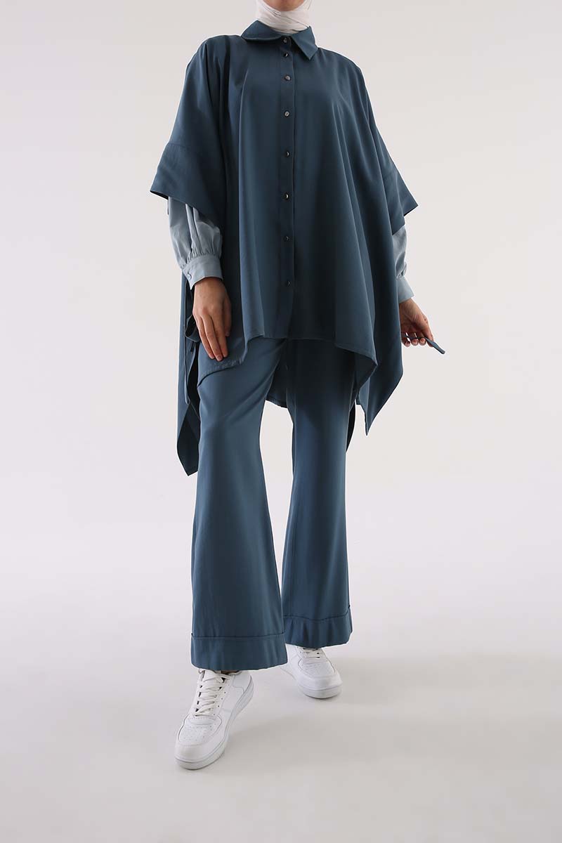 Sleeve Detailed Buttoned Pancho