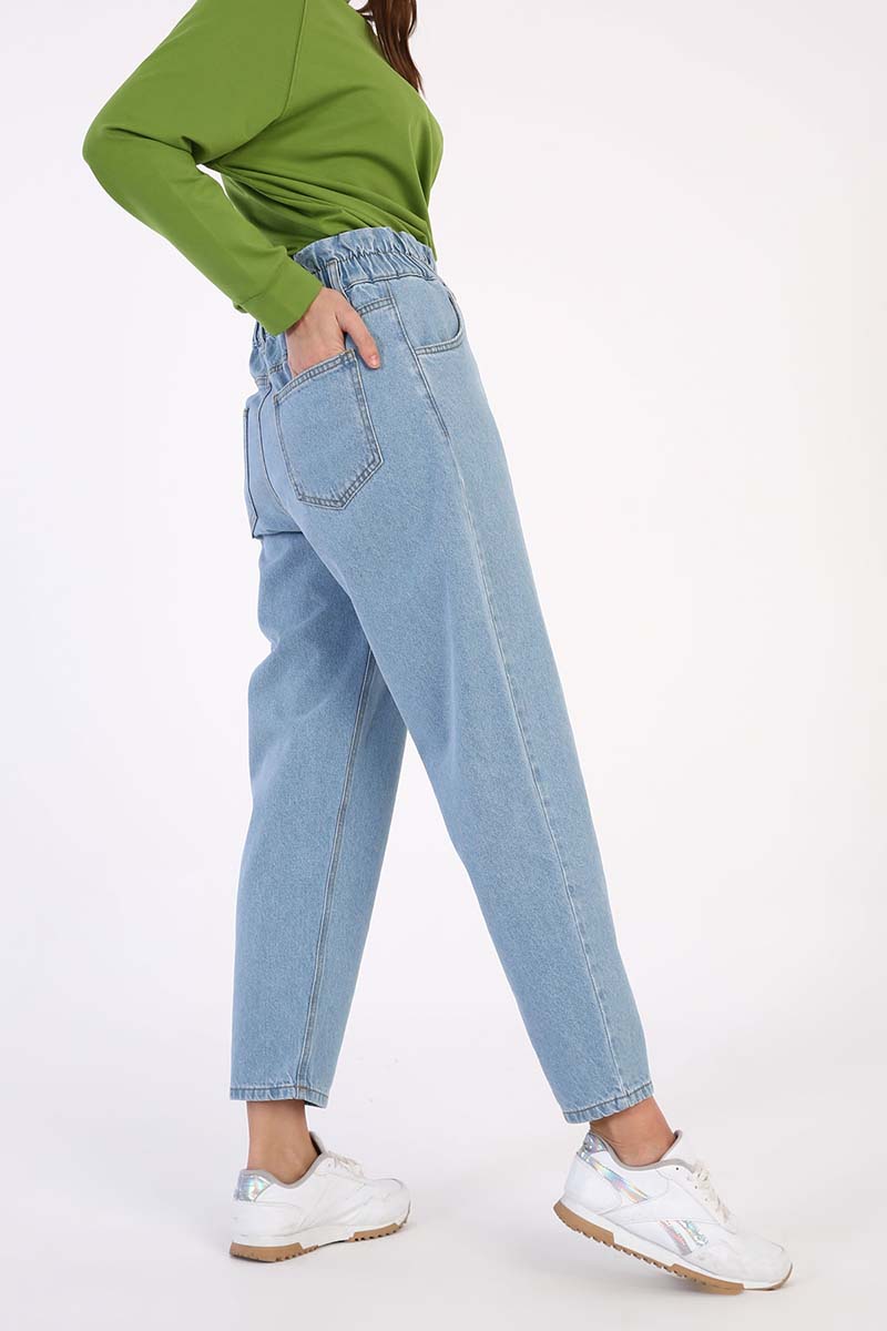 Elastic Waist Mom Jeans