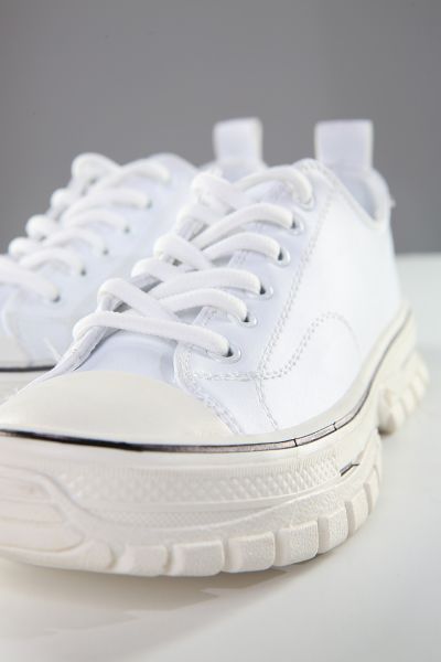 Beyaz Taban Bağcıklı Cilt Spor Ayakkabı