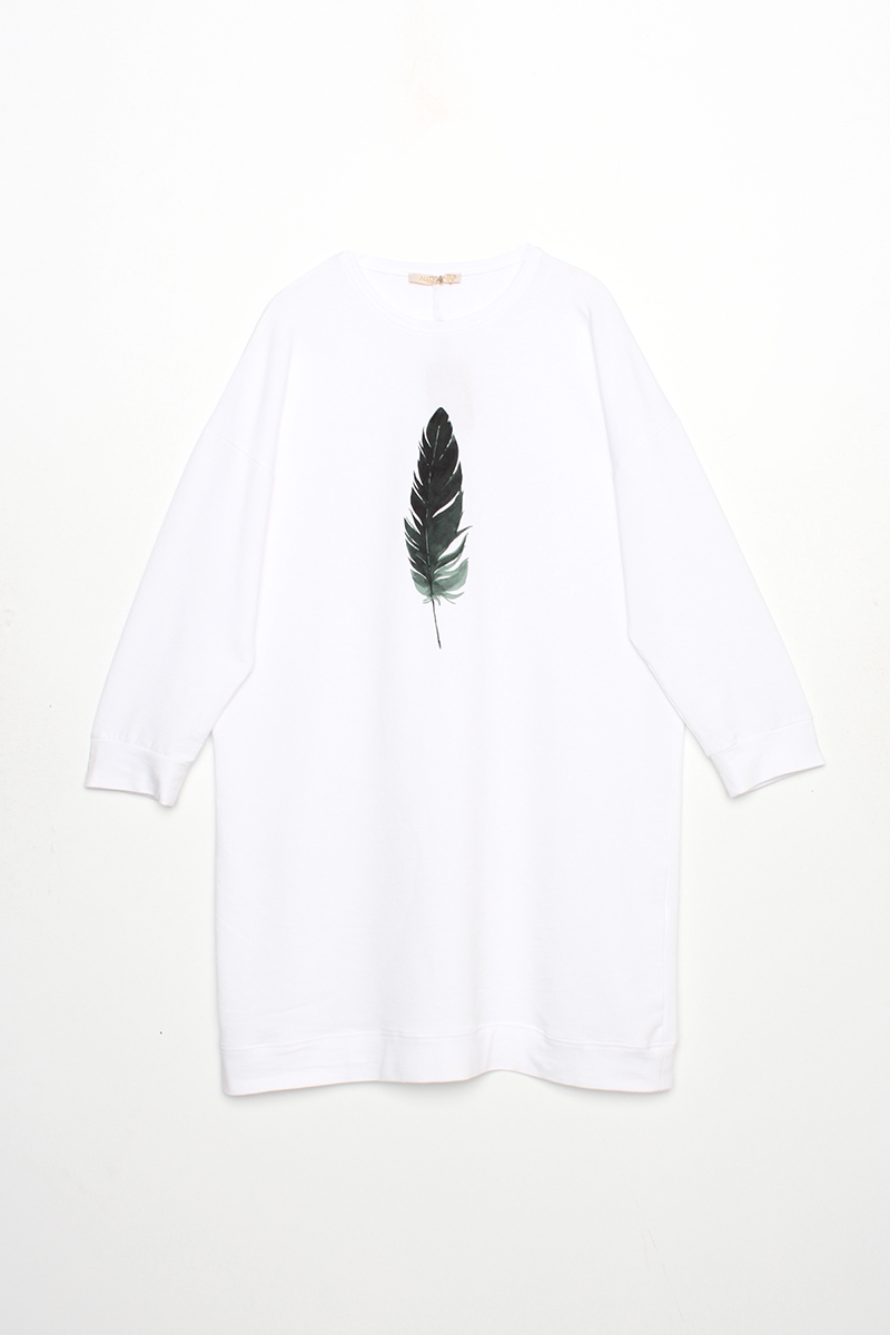 Plus Size Feather Printed Sweatshirt Tunic