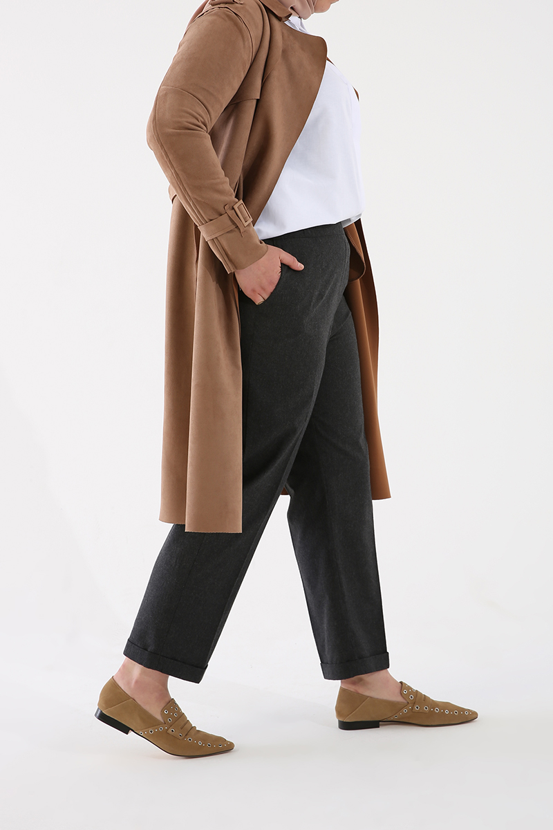 Plus Size Pegged Pants With Pockets