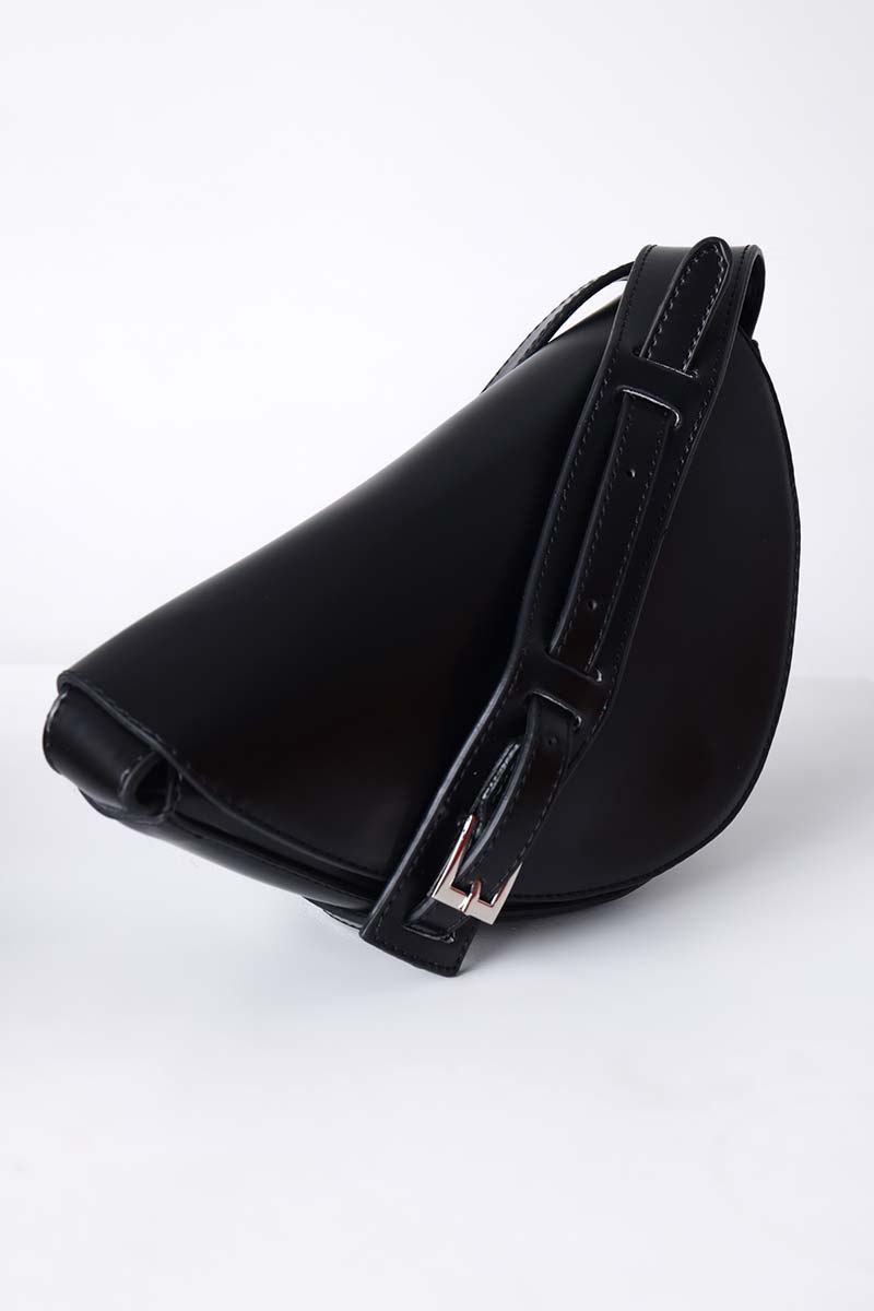Asymmetric Bag With Cross Strap