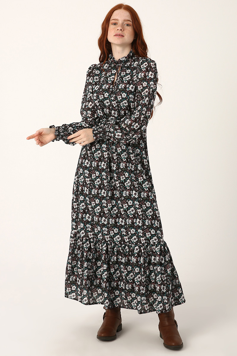 Etekleri Fırfırlı Uzun Çiçek Desenli Şifon Elbise