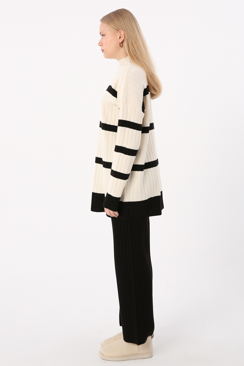 Striped Stand-Up Collar Sweater Knitwear Set with Wide Leg Trousers