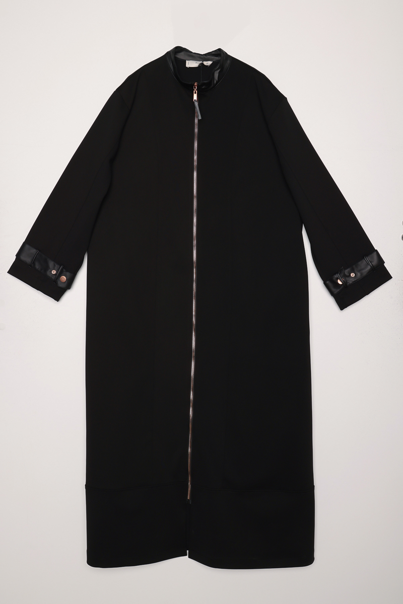 Leather Epaulette Detailed Zip Fastening Abaya