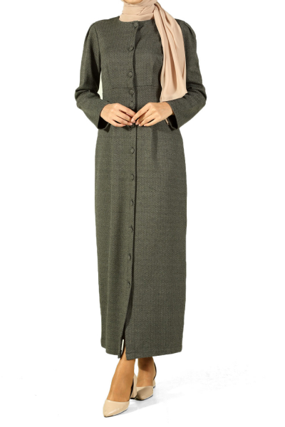Crew-Neck Buttoned Pleated Abaya