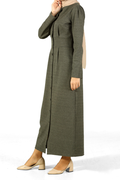 Crew-Neck Buttoned Pleated Abaya