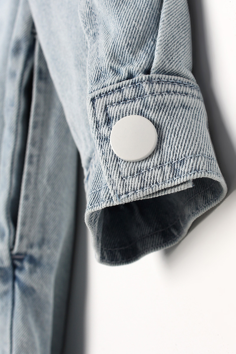 Zipper Front Pocket Detailed Denim Jacket