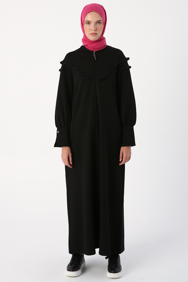Ruffle Detailed Comfortable Knitted Abaya