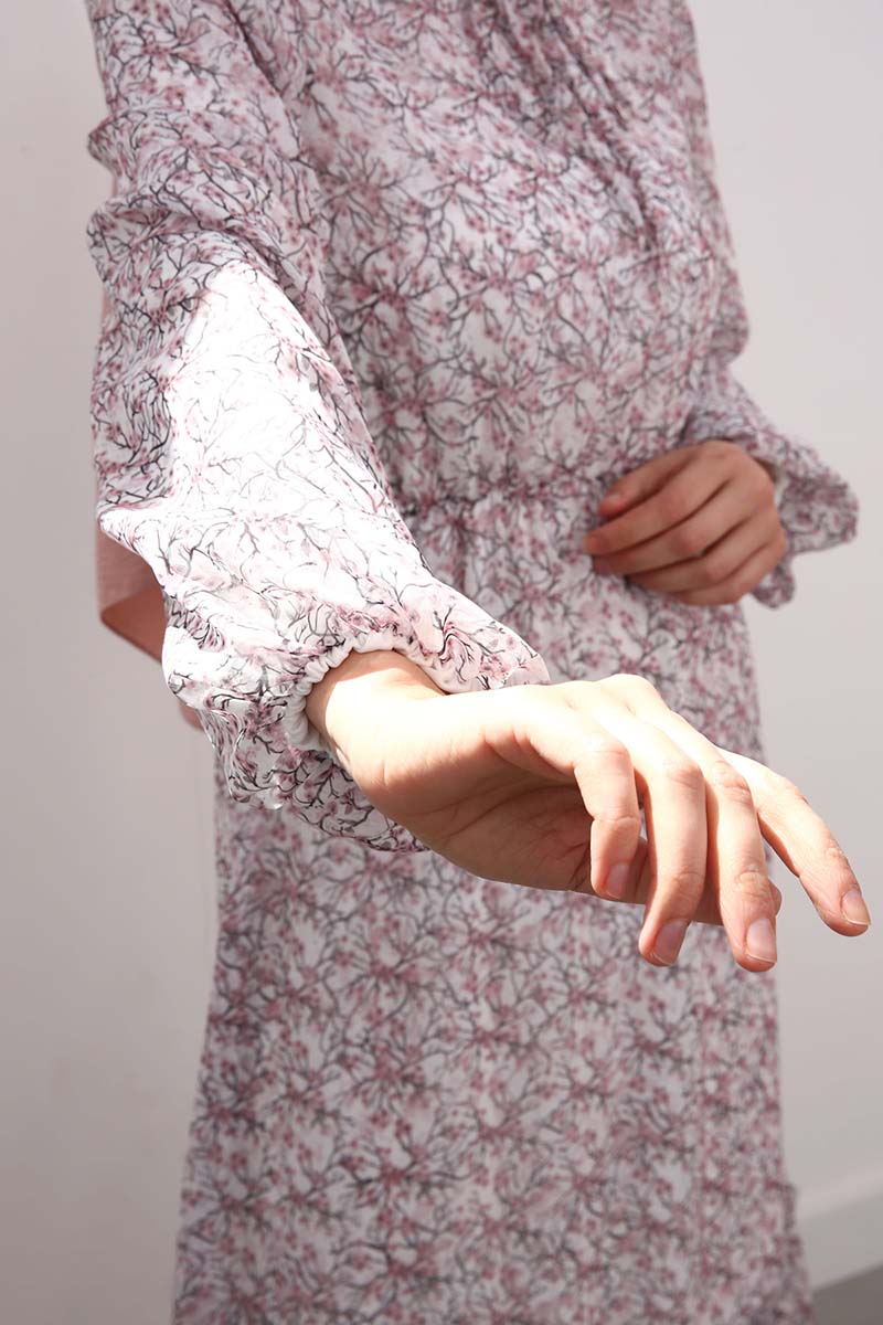Fırfırlı Balon Kol Desenli Şifon Elbise