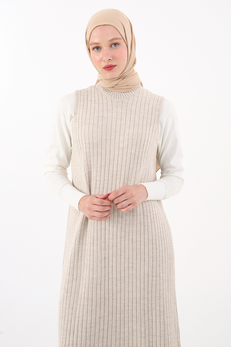 Fitted Sleeveless Sweater Dress
