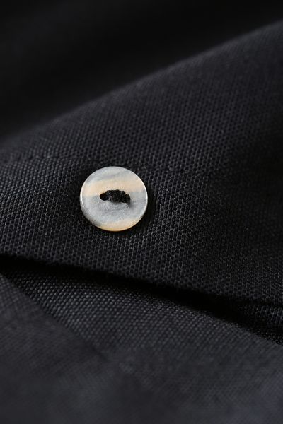 Gizli Patlı Kısa Düğmeli Gömlek
