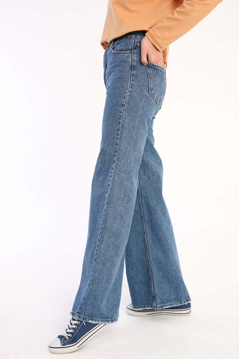 Flare Buttoned Jeans With Pockets