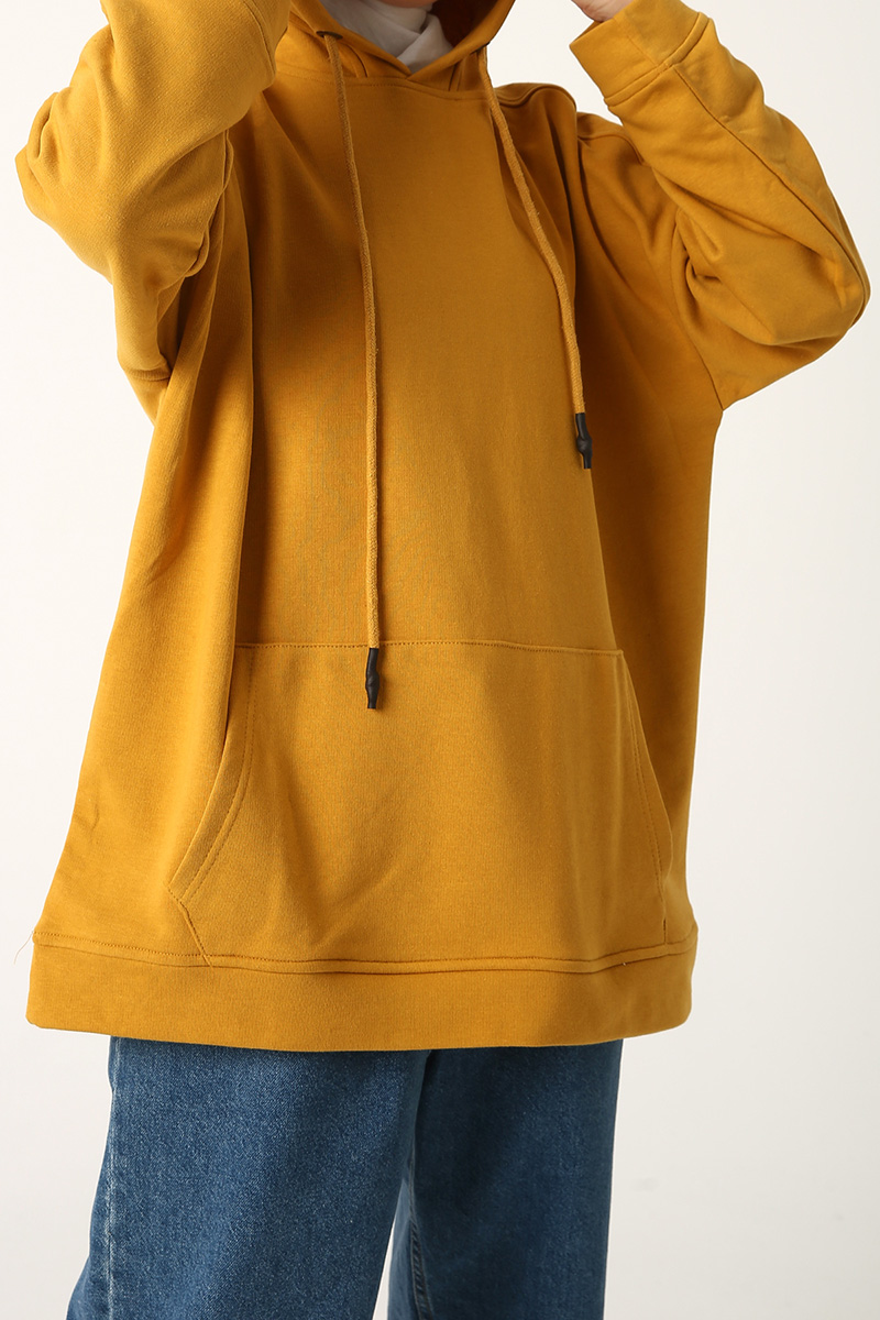 Kangaroo Pocket Hooded Oversize Sweatshirt
