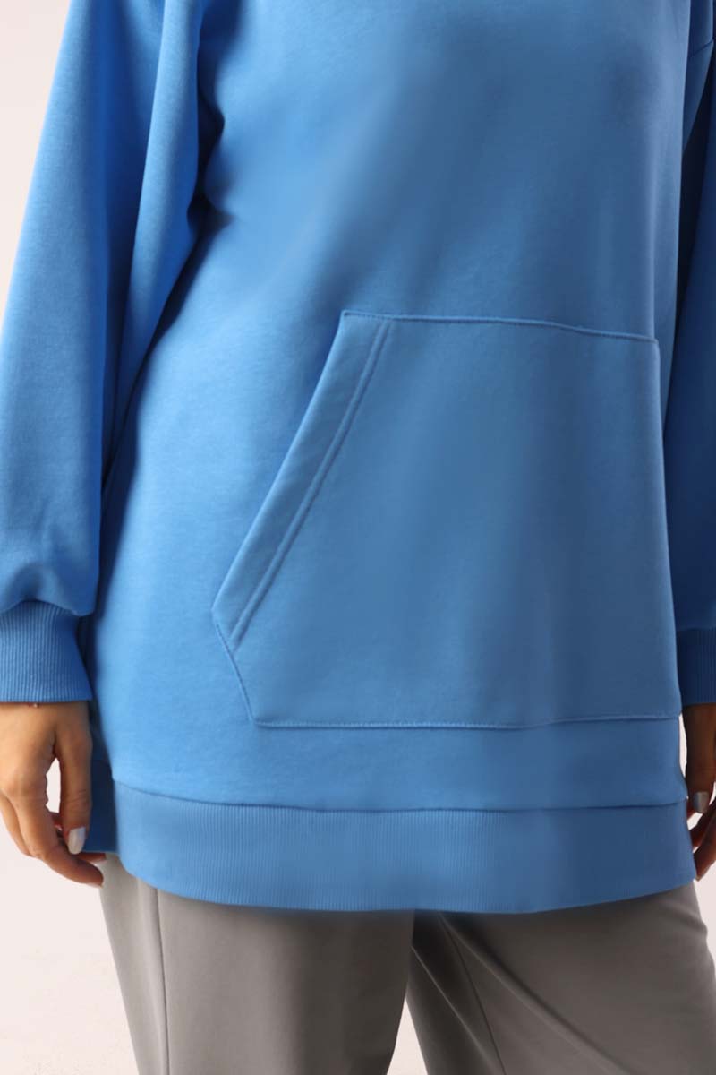 Oversize Sweatshirt with Kangaroo Pocket