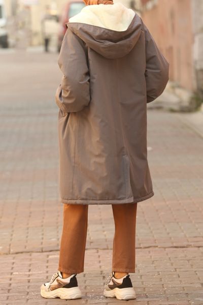 HOODED BUTTONED COAT