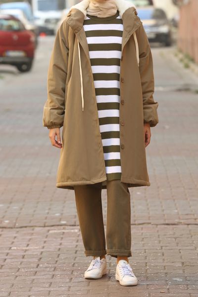 HOODED BUTTONED COAT