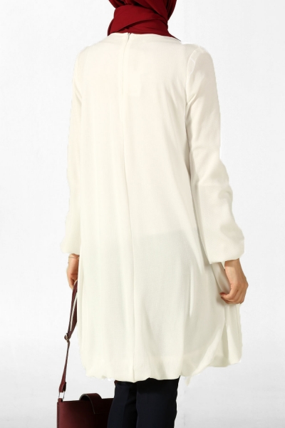 Tunic with Necklace