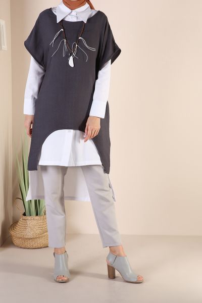 Shirt and Tunic Double Suit With Necklace