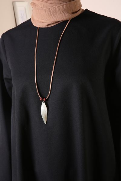 TUNIC WITH NECKLACE