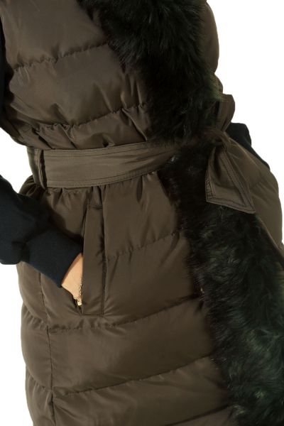 HOODED DOWN VEST WITH FUR