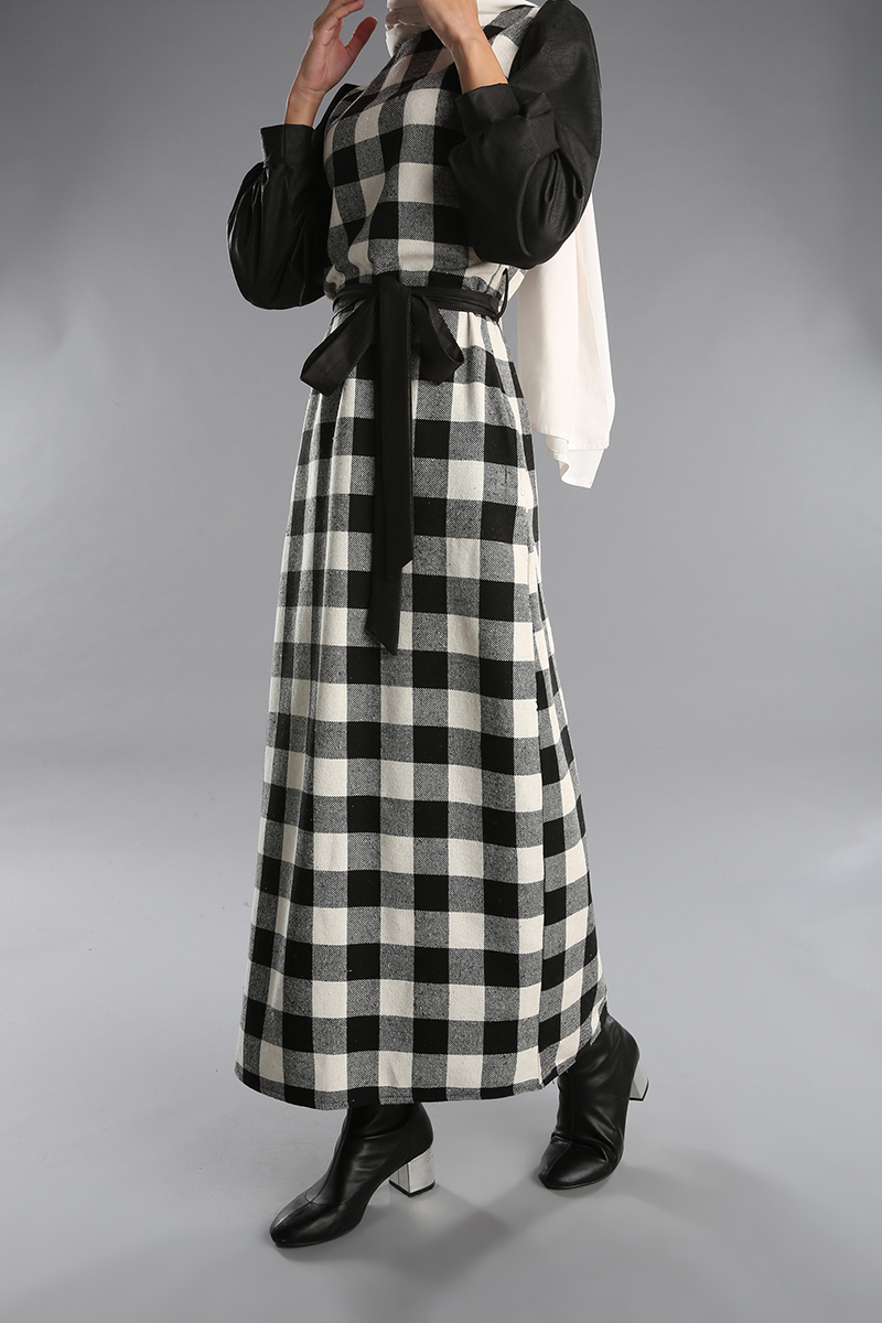 Plaid Long Belted Dress With Pockets