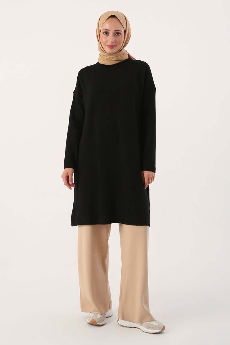 Knitted Tunic with Knitted Shoulders