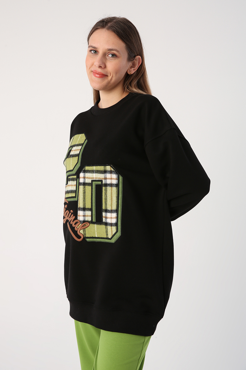 Oversize Plaid Applique Embroidered Sweatshirt