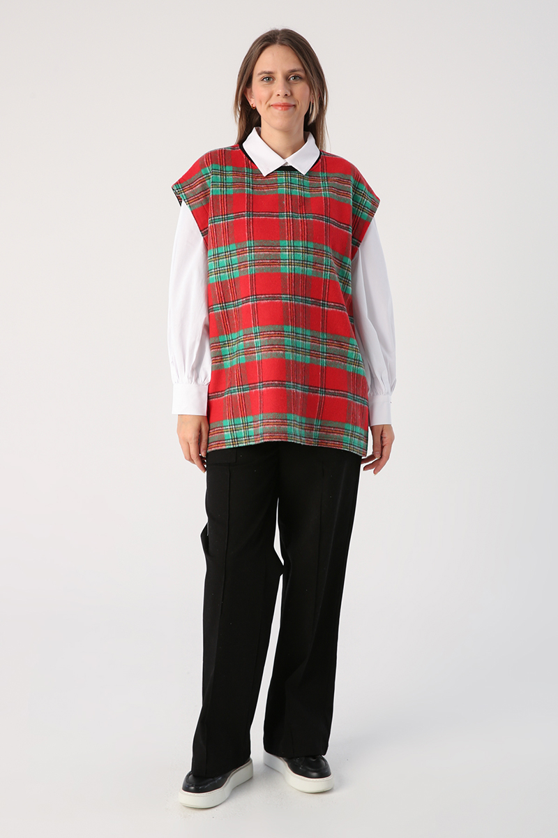 Oversize Plaid Patterned Slit Sweater