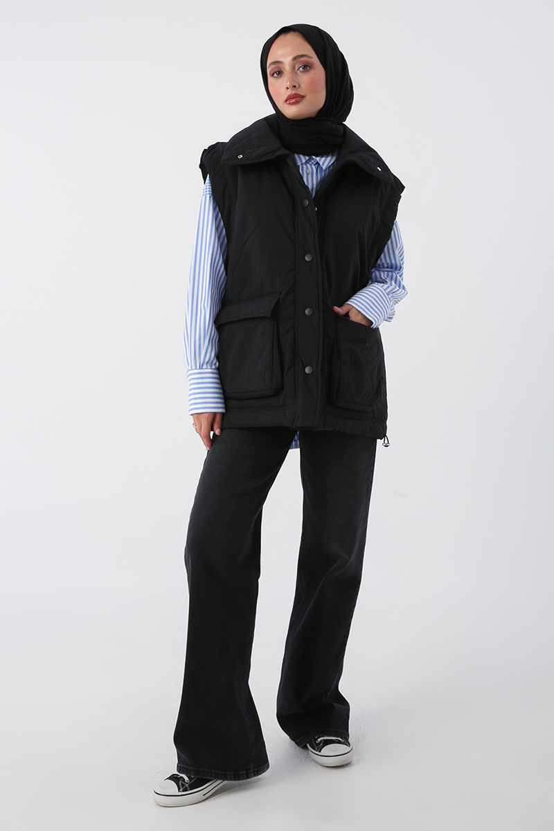 Oversize Puffer Vest with Shirt Collar Snaps