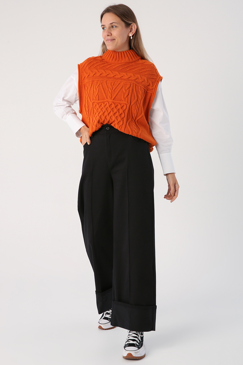 Cotton Wide Leg Pleated Trousers