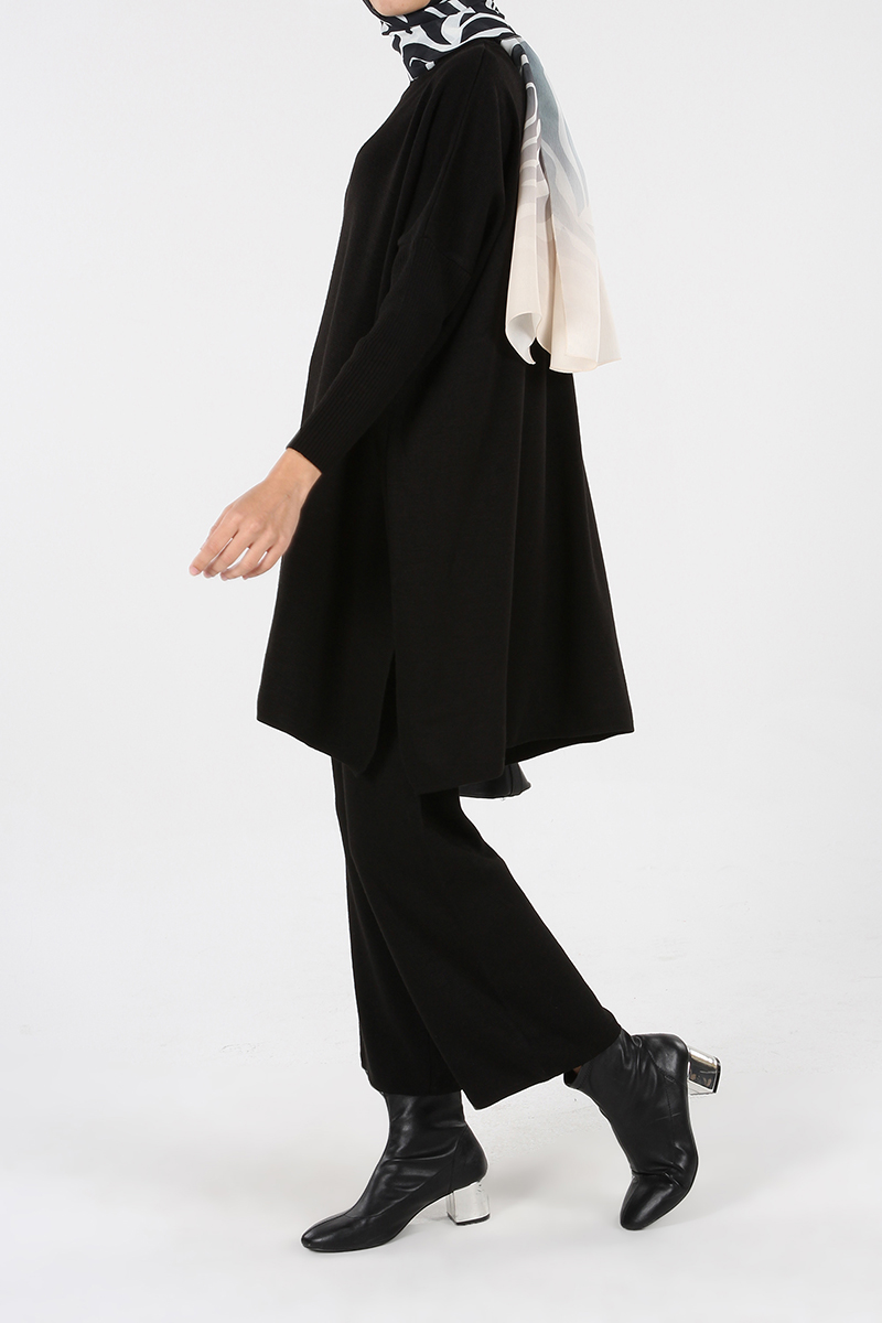 Salas Knitwear Hijab Suit