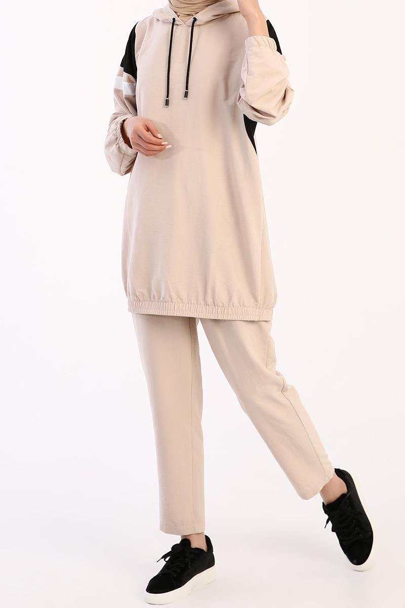 Comfy Hooded Suit With Pants