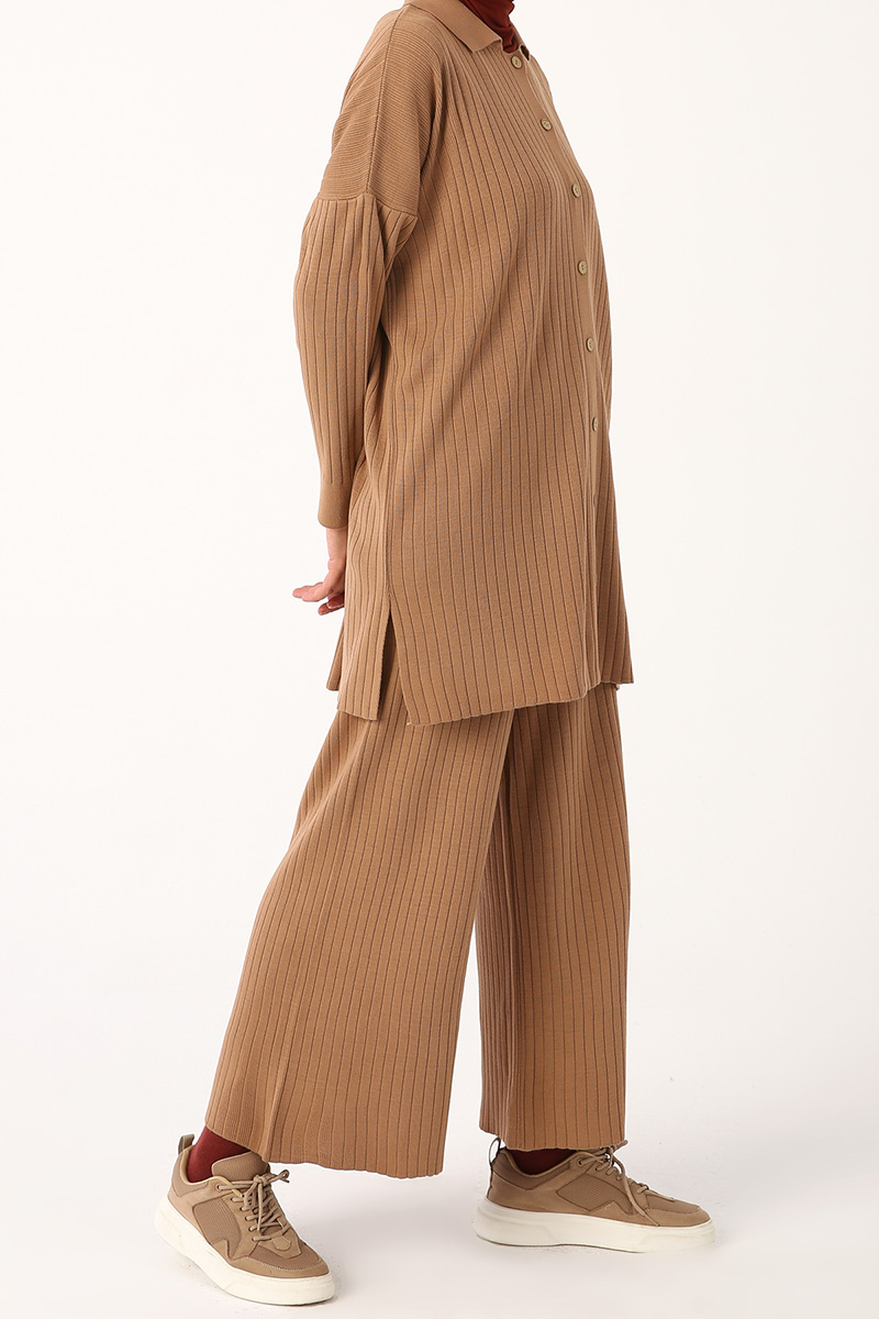 Pinstriped Knit Blouse and Pants Set