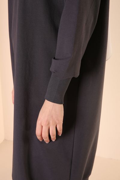 Raglan Sleeve Embroidered Tunic