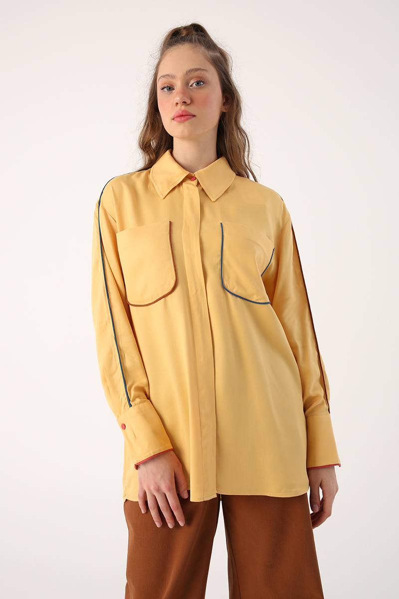 Renkli Biye Detaylı Viscon Gömlek