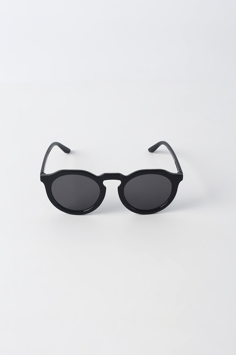 Retro Horn-Rimmed Sunglasses