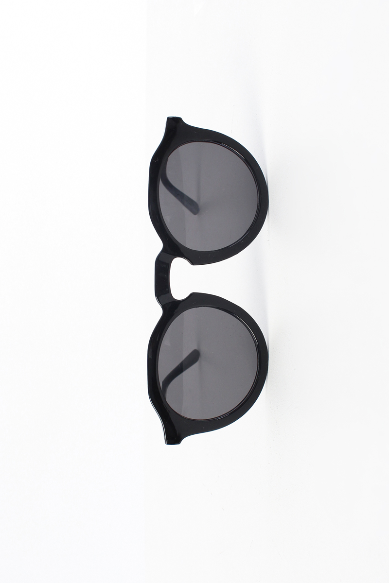Retro Horn-Rimmed Sunglasses