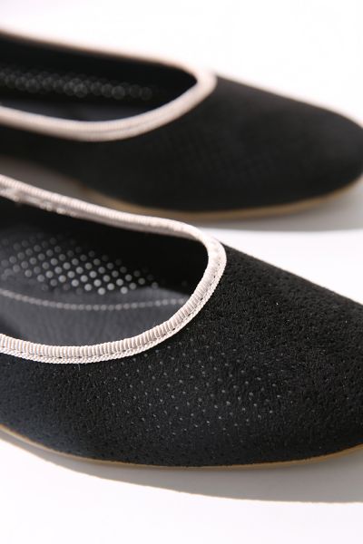 SUEDE FLAT SHOES