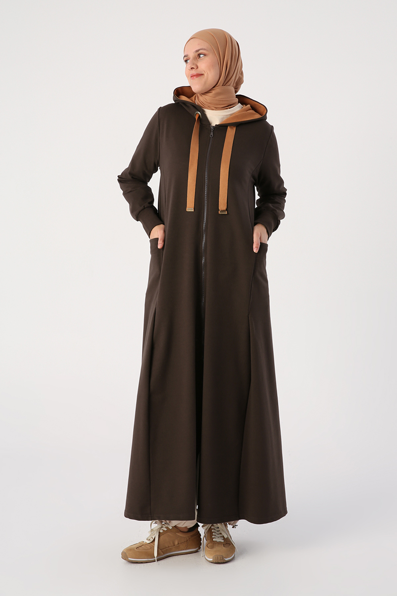 Suede Garnish Hooded Abaya