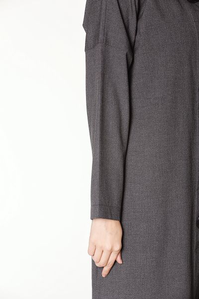T-SLEEVE CAPE