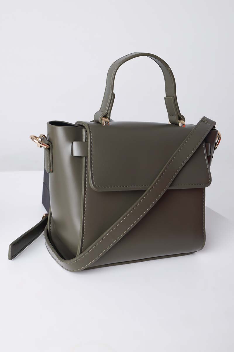 Single Compartment Hand And Shoulder Bag