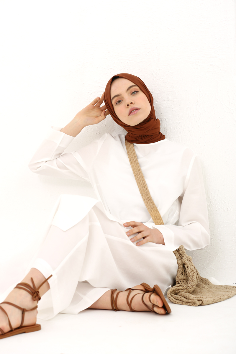 Hijab Suit With Necklace