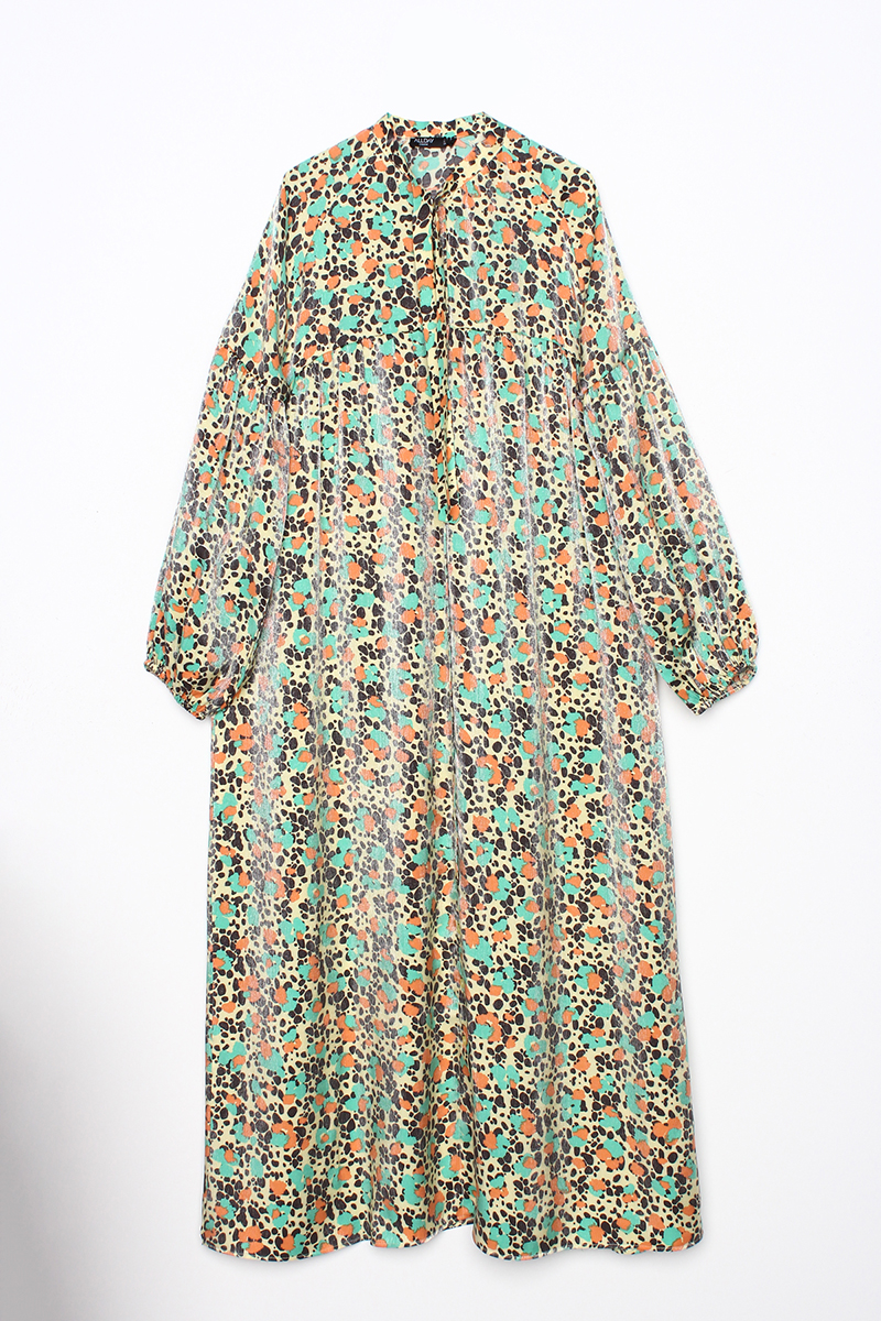 Yakası Fularlı Emprime Desen Işıltılı Elbise