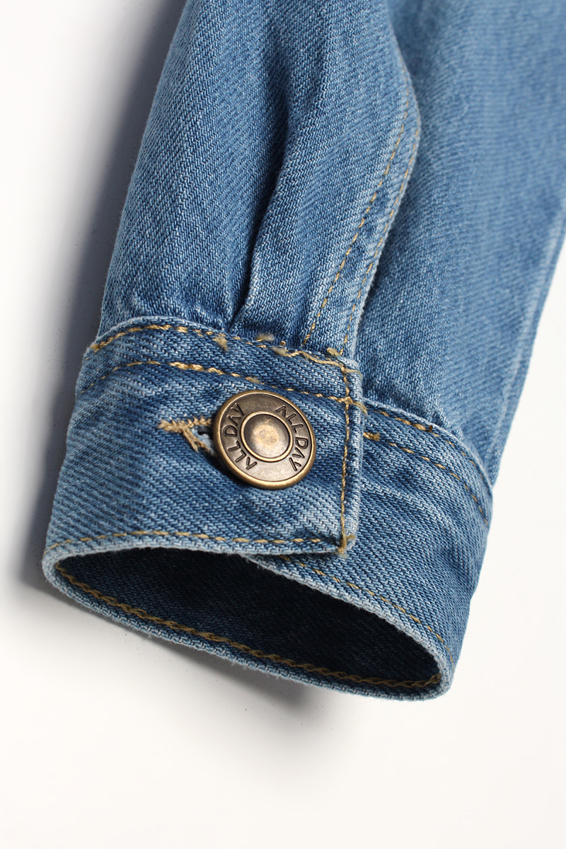 Neck Detailed Flap Pocket Denim Jacket