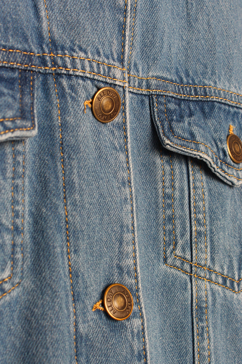 Neck Detailed Flap Pocket Denim Jacket