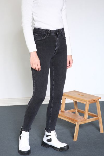 Yarece 5-Pocket Jean Pants